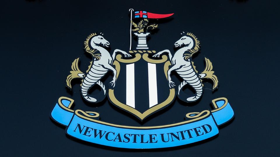 Chủ sở hữu của Newcastle United là ai? Giá trị tài sản ròng của CLB giàu nhất thế giới | Sporting News