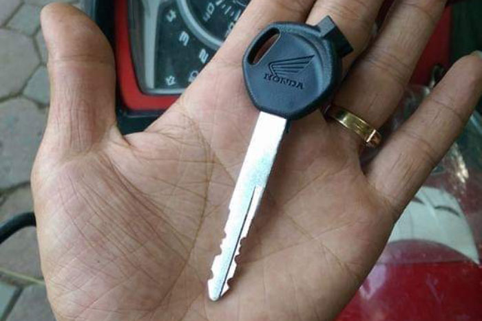 làm chìa khóa xe máy tại Hà Nội